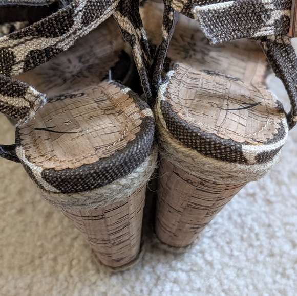 Naughty Monkey Cork Embroidered Sandals - Picture 11 of 11